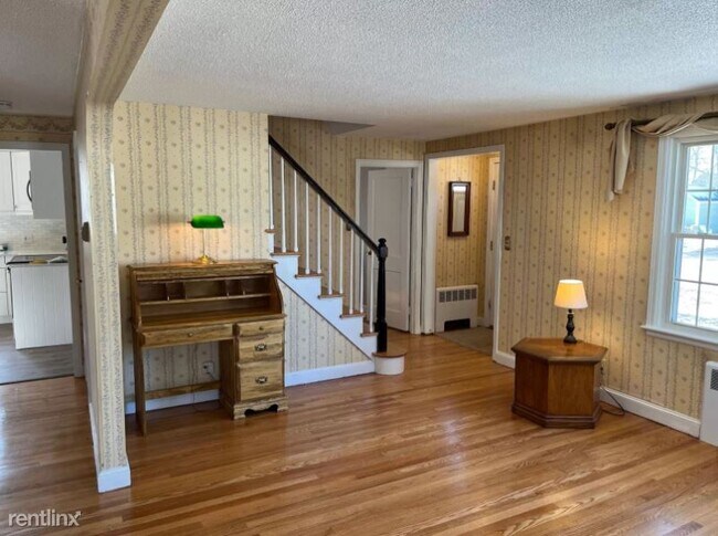Building Photo - 3 br, 2.5 bath House - 34 Wakeley Rd