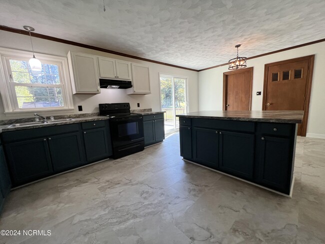 Building Photo - 250 Brinkleyville Rd