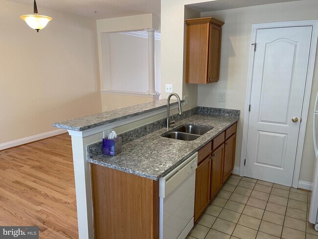 Building Photo - 110 Pasture Side Way