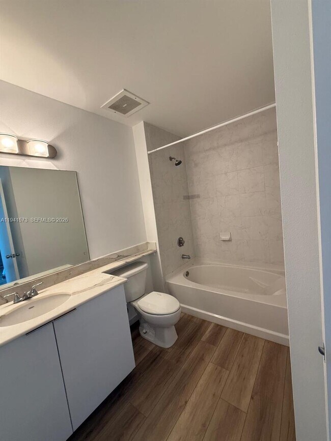 Foto del edificio - 234 NE 3rd St