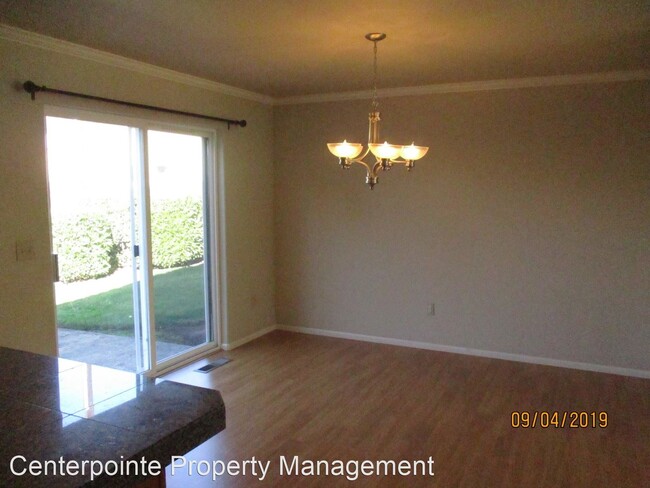 Foto del edificio - 3 br, 2.5 bath House - 202 NE Rifle Range #1