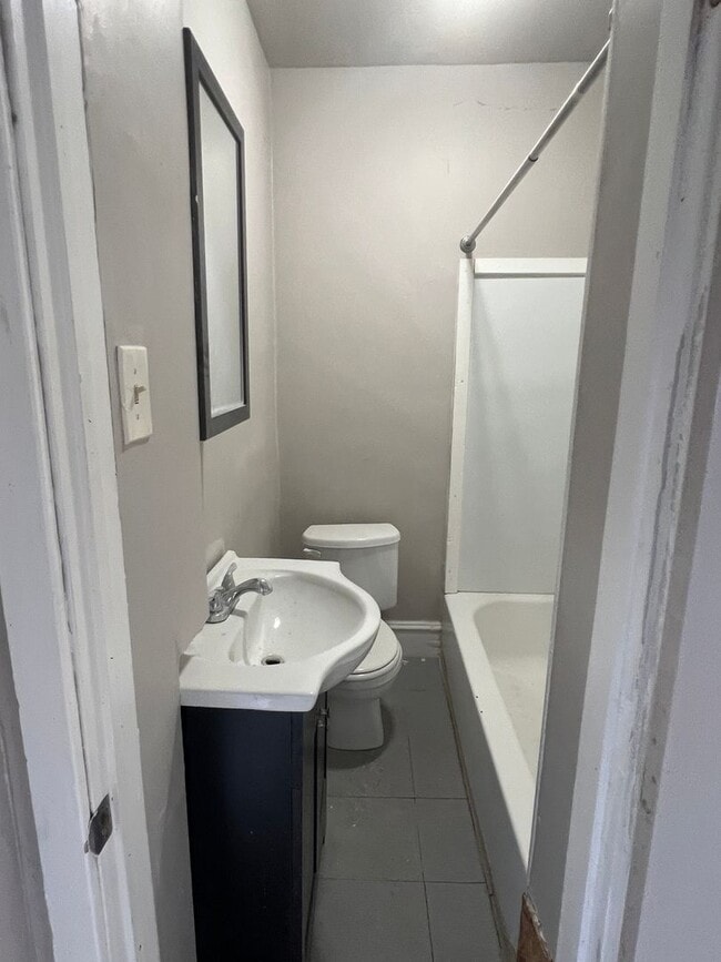 Foto del edificio - 519 E 9th St