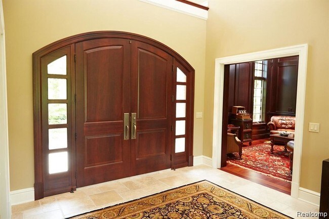 Foto del edificio - 1254 Cedarholm Ln