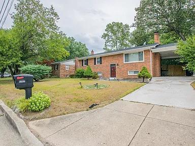 Photo - 5707 Alan Dr House