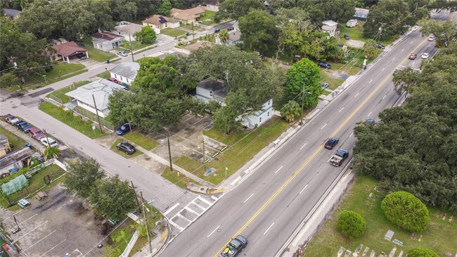 Foto del edificio - 2402 E Dr Martin Luther King Jr Blvd