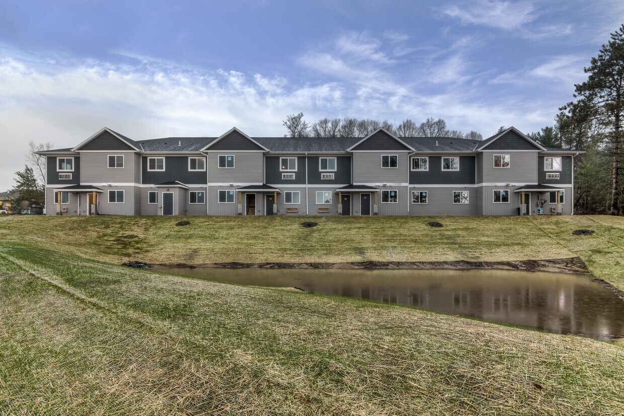 1000 N Hillcrest Pky Unit 206, Altoona, WI 54720 Apartments in