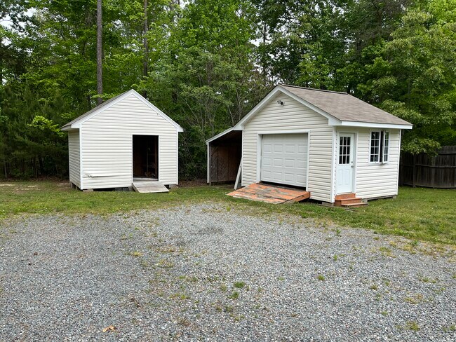 Building Photo - 11684 Oakrise Rd