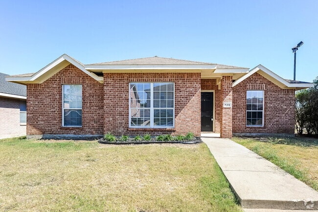 Building Photo - 720 Duke Dr