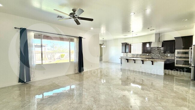 Building Photo - 27355 N Silverado Ranch Rd