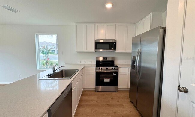 Foto del edificio - 2408 Bevel Ln