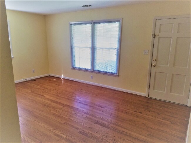 Building Photo - 4529 Shattalon Dr