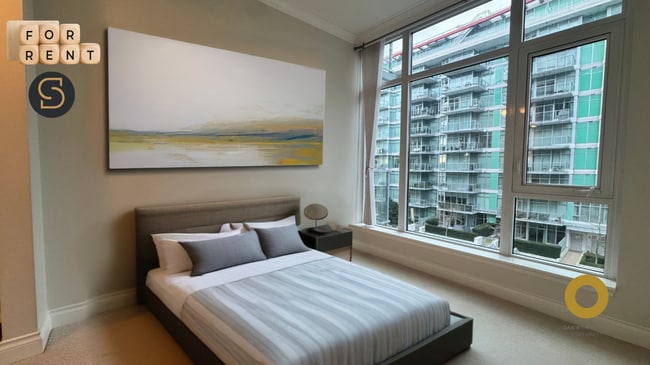 Building Photo - 185 Victory Ship Way