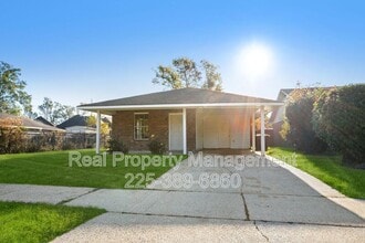 Building Photo - 8933 Baronne Dr