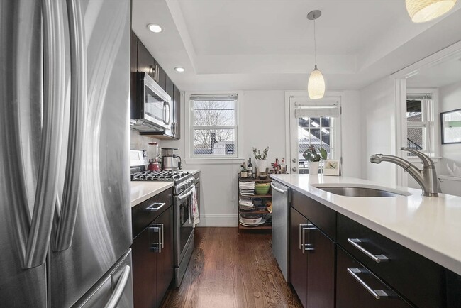 Foto del edificio - 208-210-210 W Seventh St