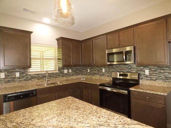 Foto del edificio - 70 Southwind Dr