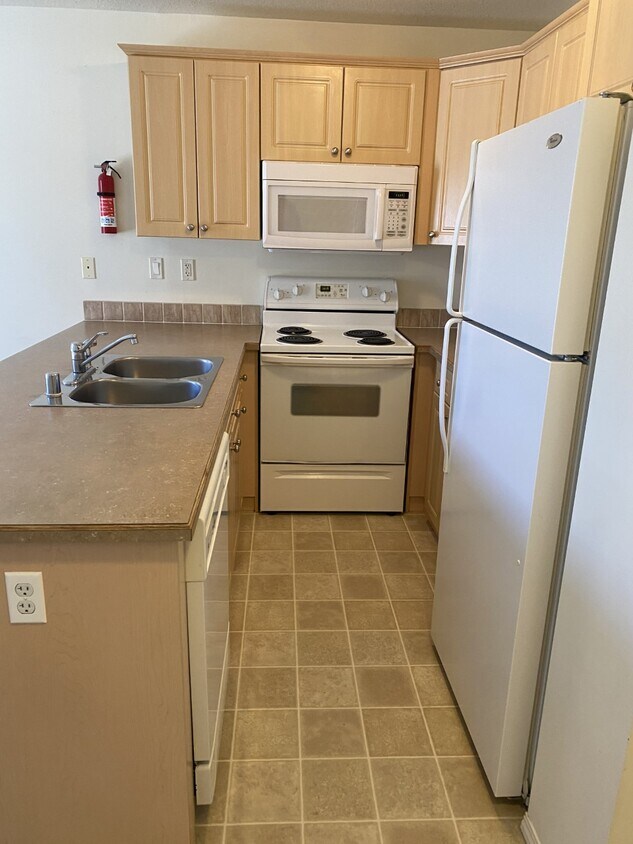 Foto principal - 379 S Ashley Ave