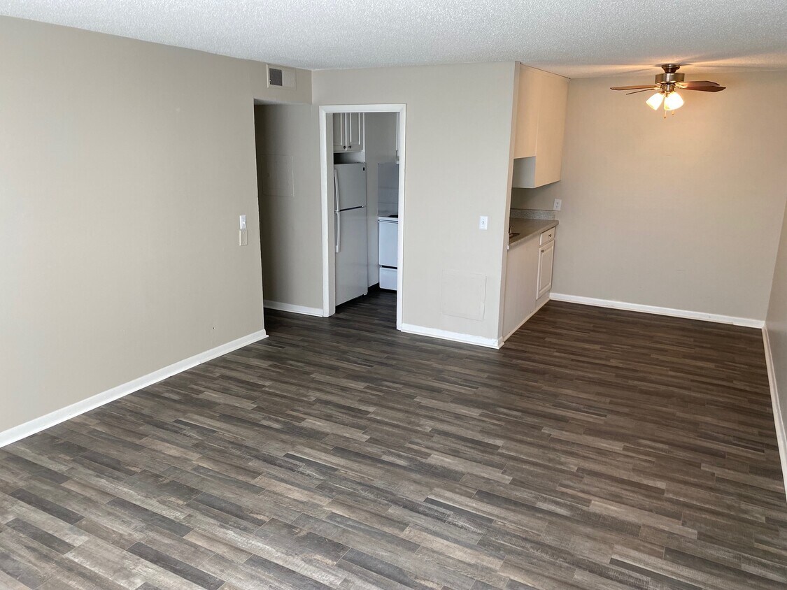 Pine Brook TN Apartments 1005 Hickory Hill Ln Hermitage, TN