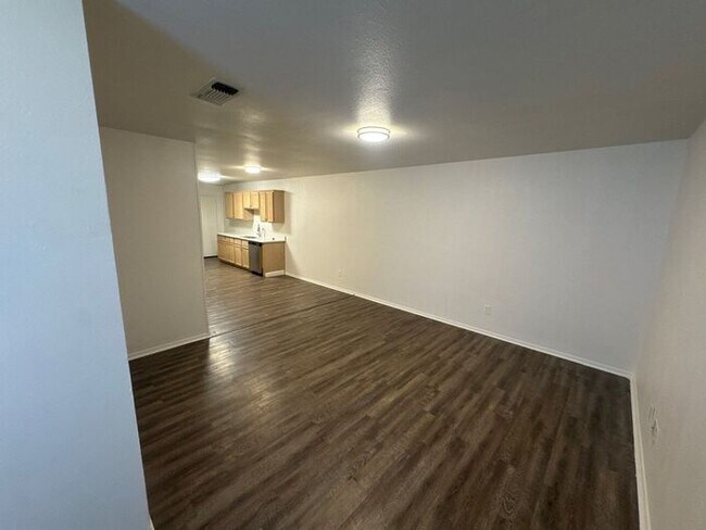 Foto del edificio - 2806 James Rd