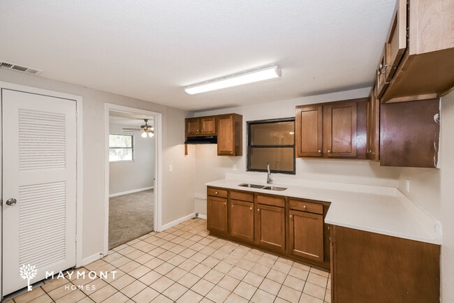 Building Photo - 3086 W 18th St