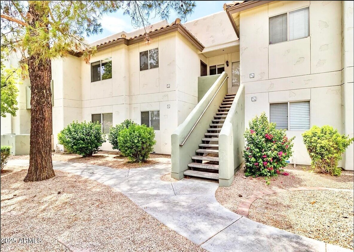 Foto principal - 1825 W Ray Rd