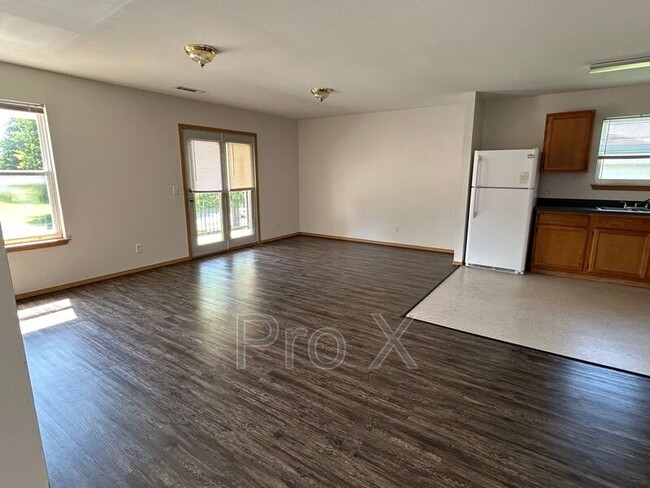 Building Photo - 316 Erin Pl