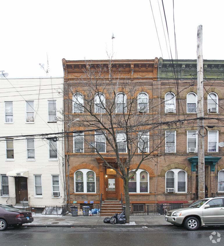 Building Photo - 229 Wyckoff Ave