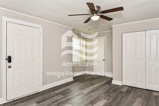 Building Photo - 613 Chesnut St