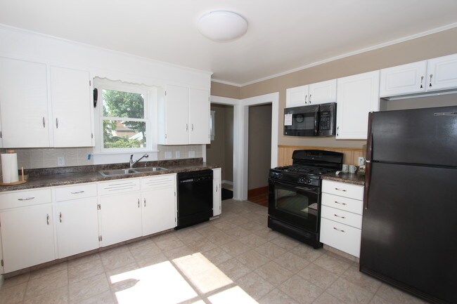 Foto del edificio - 926 Sibley St NW