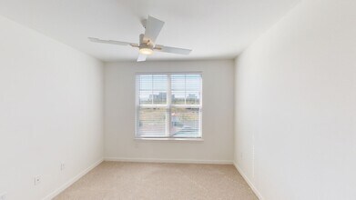 Interior Photo - Essex Luxe Apartments