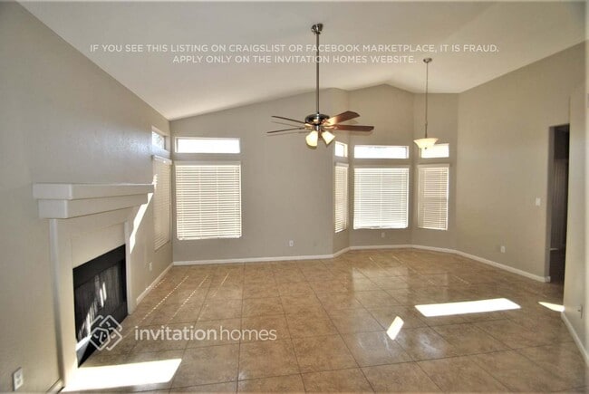 Building Photo - 257 W Amoroso Dr