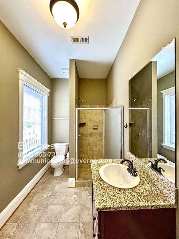 Foto del edificio - 11 E Grace St