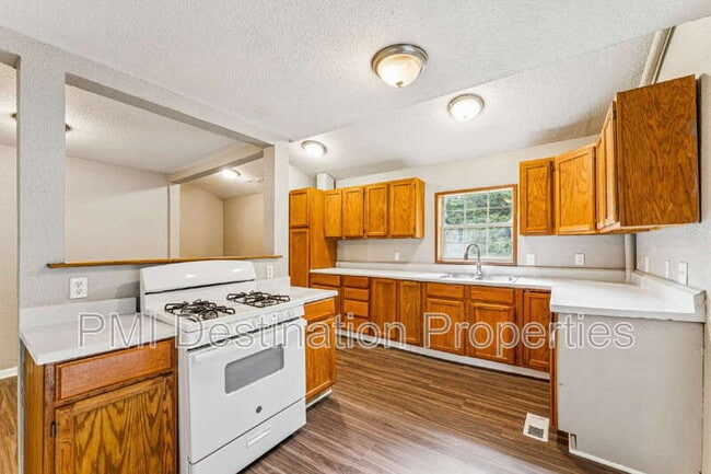 Foto del edificio - 4041 Ruby Ave