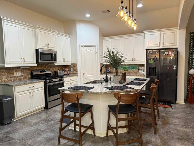 Foto del edificio - 19319 Anchor Bay Ln