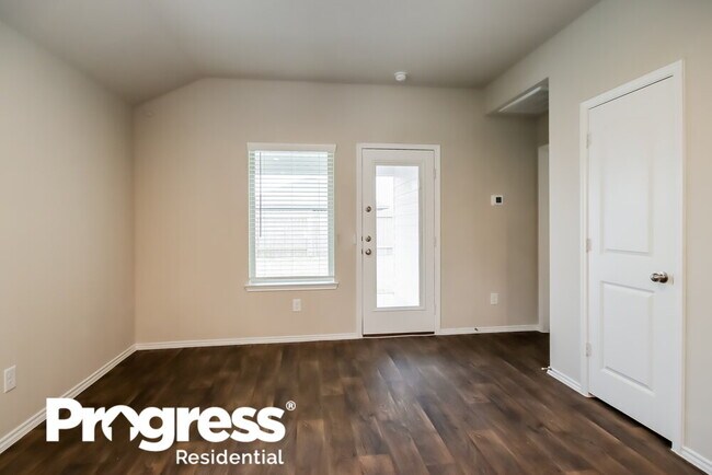 Building Photo - 2326 Pettingell Way
