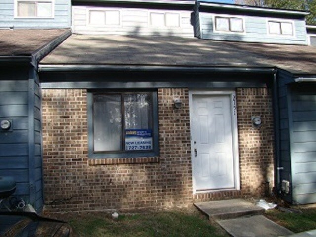 Foto del edificio - 2151 Sandpiper St