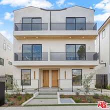 Building Photo - 5315 Ben Ave