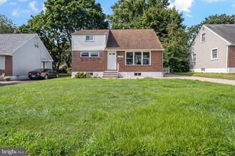 Building Photo - 508 Burgess St