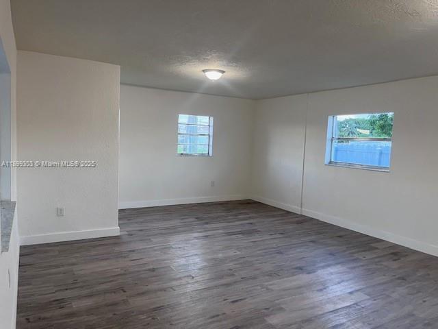 Foto del edificio - 21221 SW 120th Ave