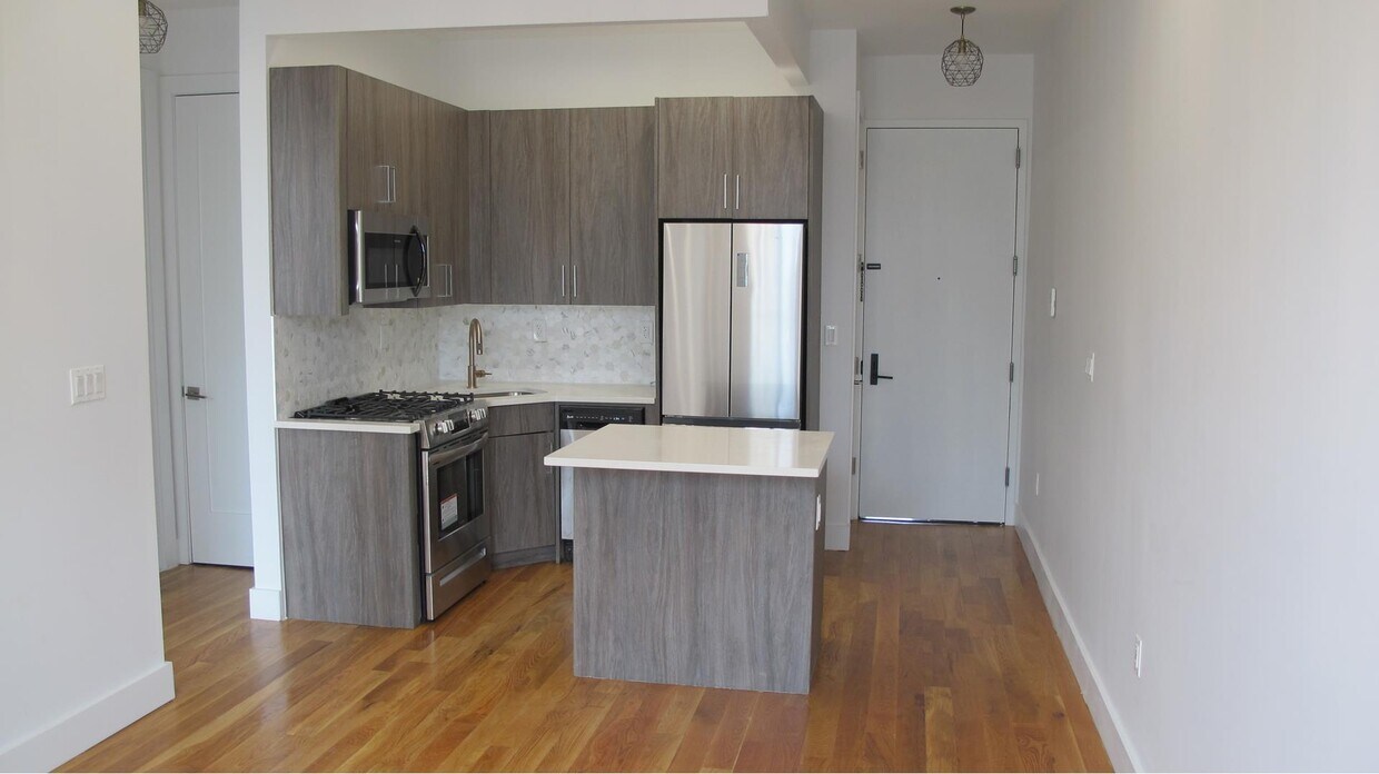 Primary Photo - 900 Willoughby Ave