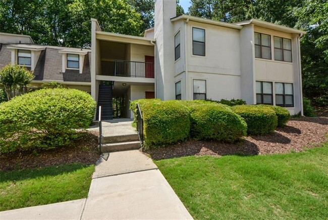 Building Photo - 2108 HUNTINGDON Chase