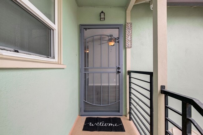 Building Photo - 1048 4th St