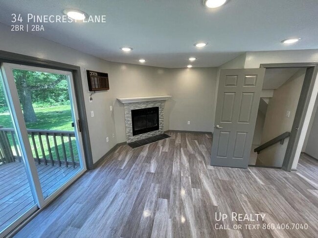 Building Photo - 34 Pinecrest Ln
