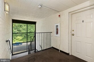Building Photo - 3107 Naylor Rd SE