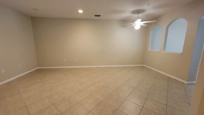 Building Photo - 5490 Soapstone Pl