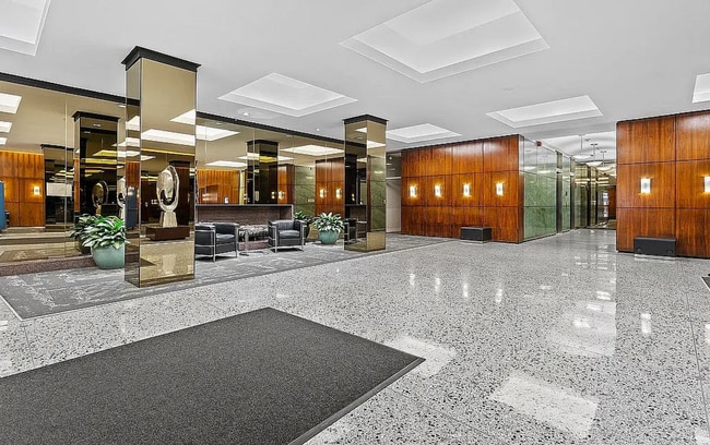 Building Photo - 535 N Michigan Ave