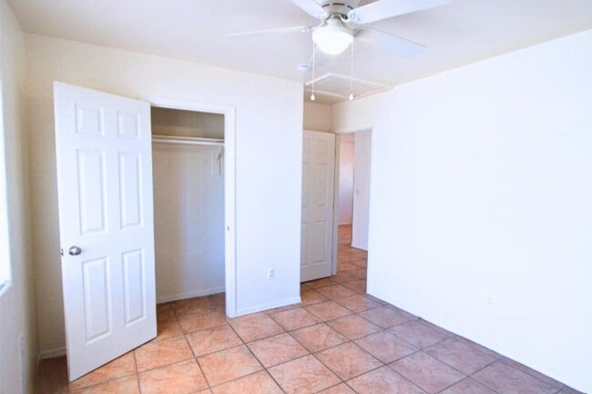 Building Photo - 9975 W Lynx Dr