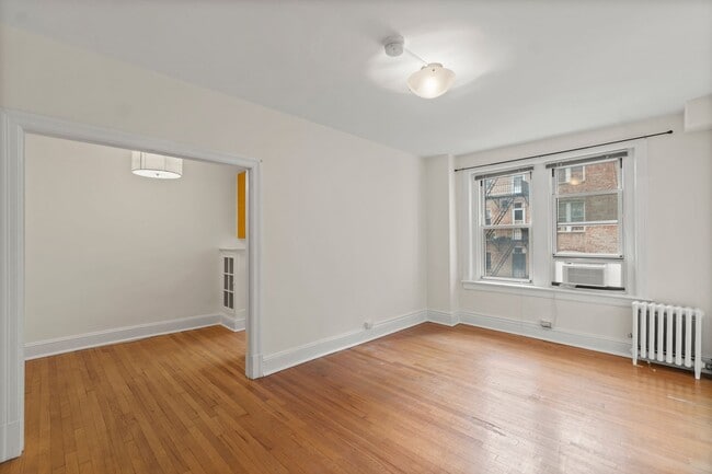 Building Photo - Adams Morgan Condo | Studio | 1 Bath | 380 Sf