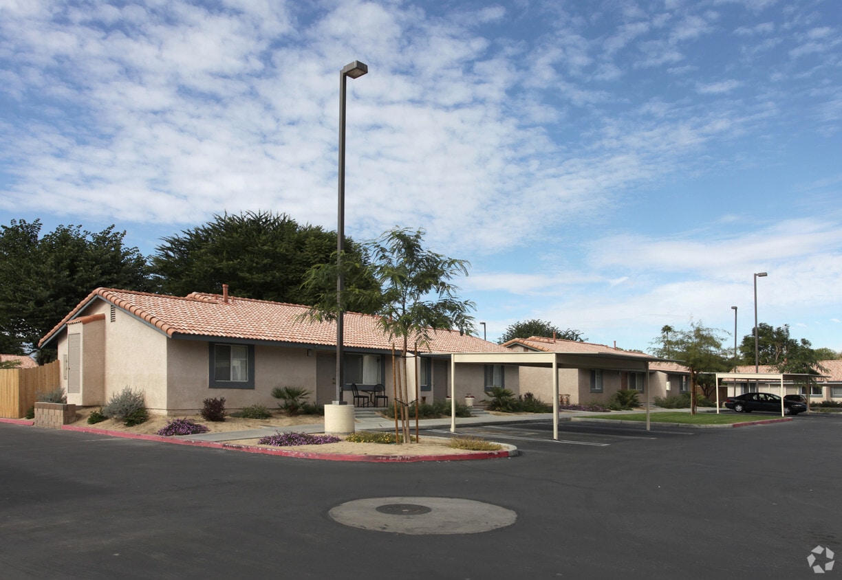 Primary Photo - Aladdin Villas