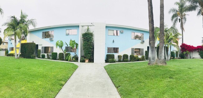 Foto del edificio - Eden Roc Apartments