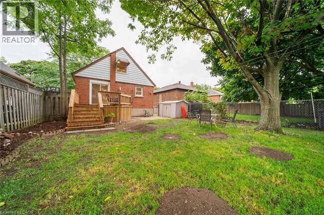 Building Photo - 172 E 34th St